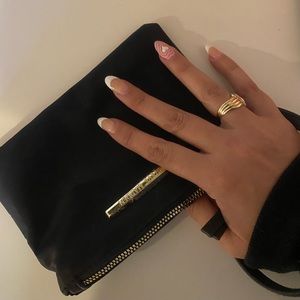 Steve Madden wristlet